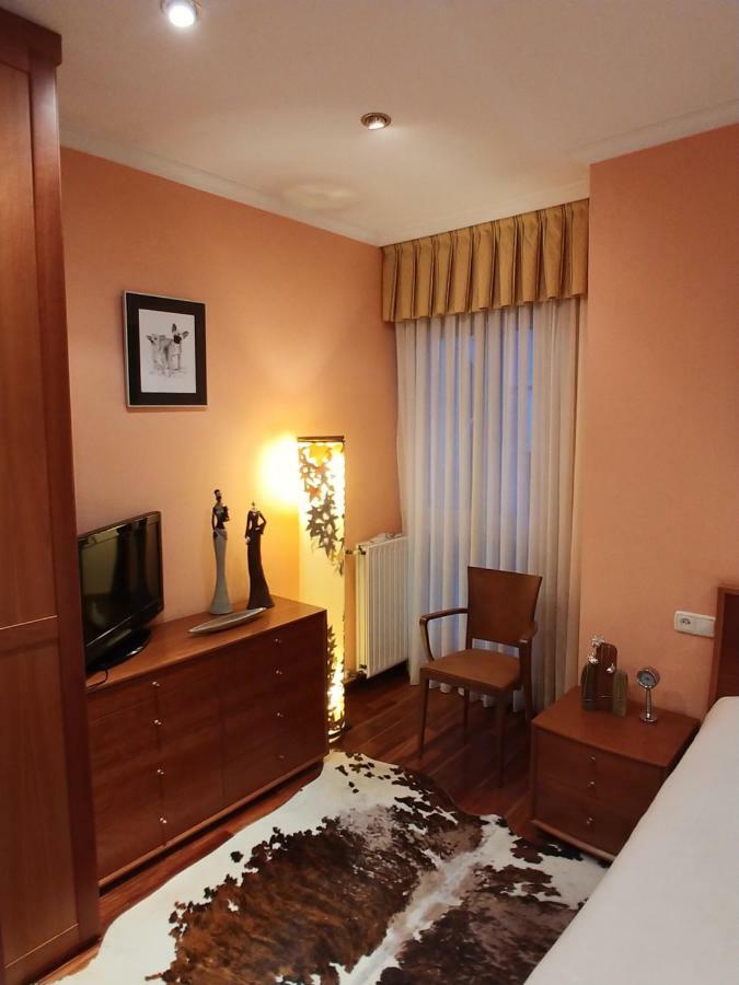 Hogar, A Modo De Hotel Gijón Eksteriør billede