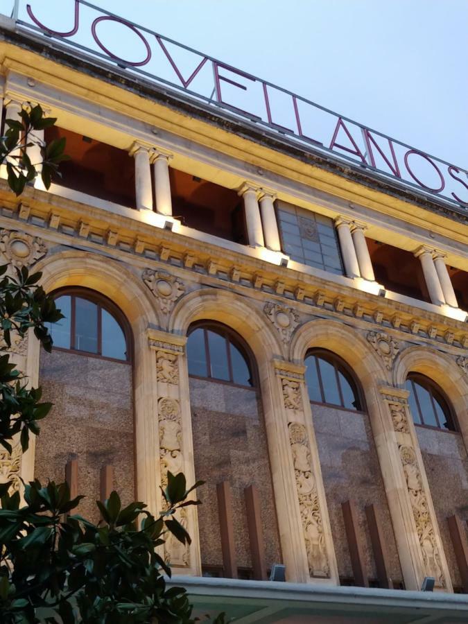 Hogar, A Modo De Hotel Gijón Eksteriør billede